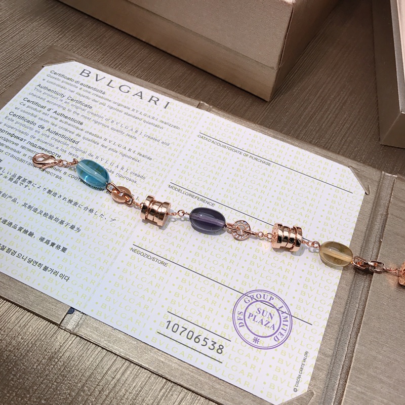 Bvlgari 宝格丽彩宝手链 超美 亚金材质 宝石为天然橄榄石（镀玫瑰金黄金两色可选） 0039410