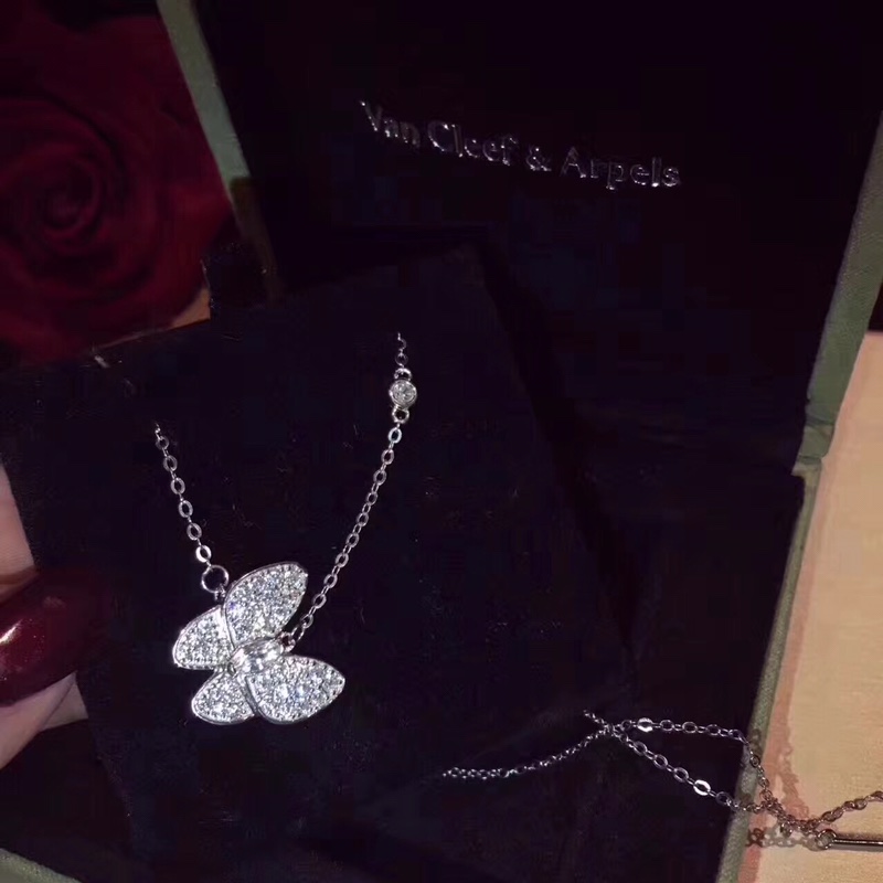 Van Cleef & Arpels 蝴蝶 项链 以璀璨作品重新诠释了翩翩起舞中的蝴蝶美姿 女神 完美高端 『高碳钻』 VCA蝴蝶 项链
