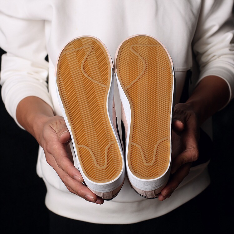 NIKE耐吉17新款男女鞋BLAZER高帮休闲板鞋917862-003-601-002。36 36.5 37.5 38 38.5 39 40 40.5 41 42 42.5 43 44