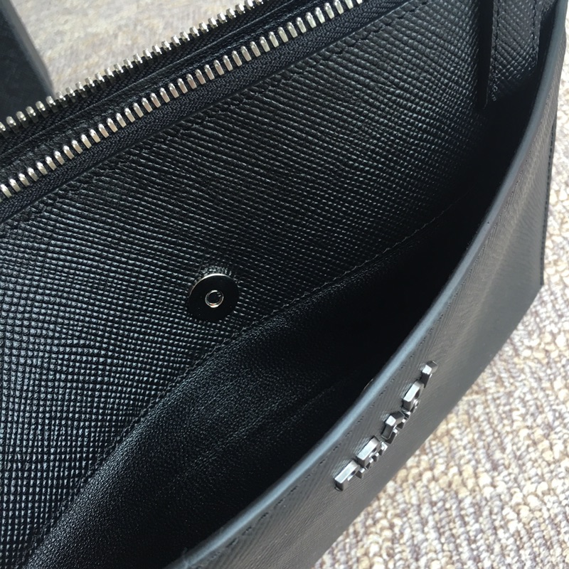 PRADA普拉达进口十字纹牛皮2NG005