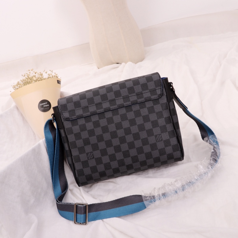 Louis Vuitton District N42405 Damier Graphite 22 25 8 crossbody everyday