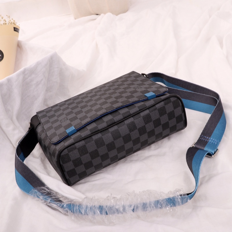 Louis Vuitton District N42405 Damier Graphite 22 25 8 crossbody everyday