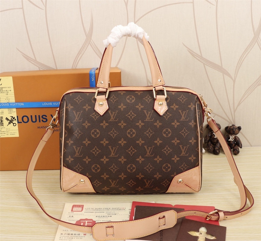Louis Vuitton Retiro Monogram 33 x 28 x 15cm shoulder everyday
