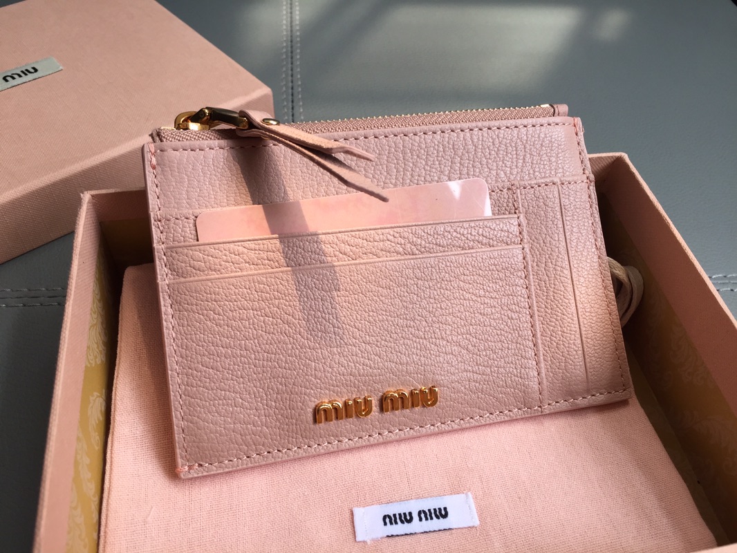 MIUMIU缪缪马德拉斯山羊皮配羊皮内里新款卡包5MC446