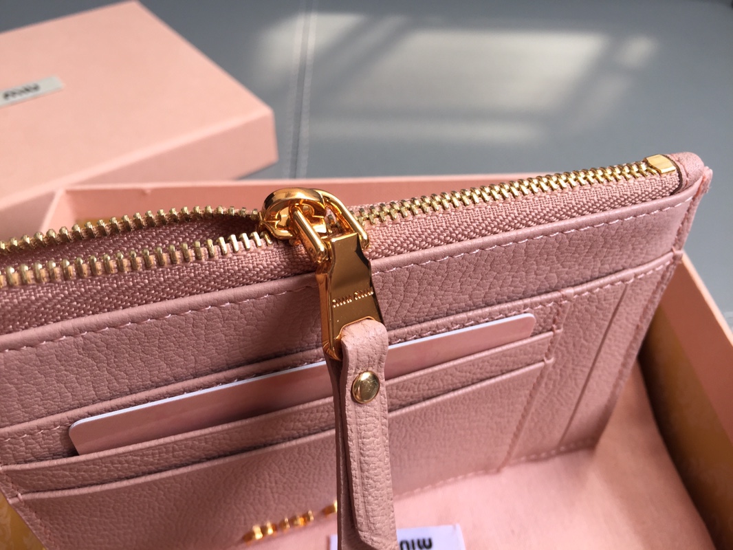 MIUMIU缪缪马德拉斯山羊皮配羊皮内里新款卡包5MC446