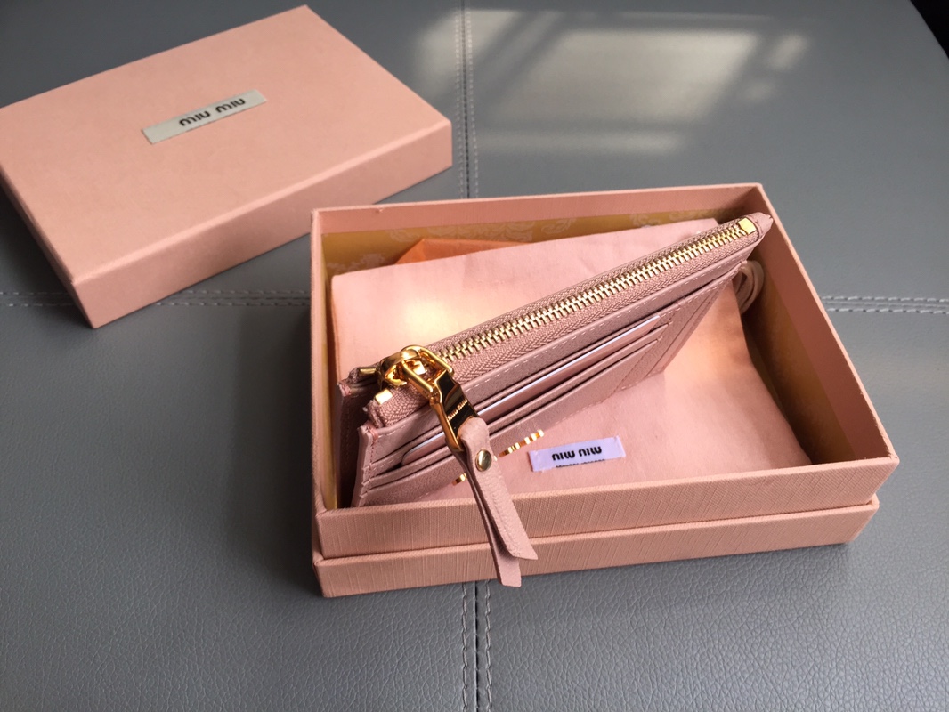 MIUMIU缪缪马德拉斯山羊皮配羊皮内里新款卡包5MC446