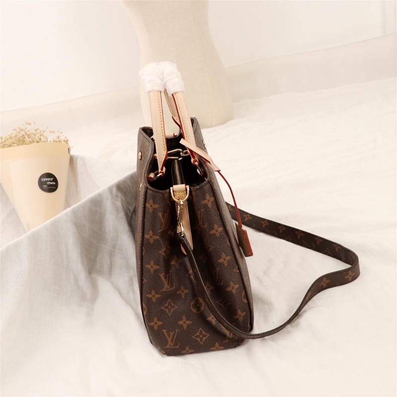 Louis Vuitton M41056 everyday