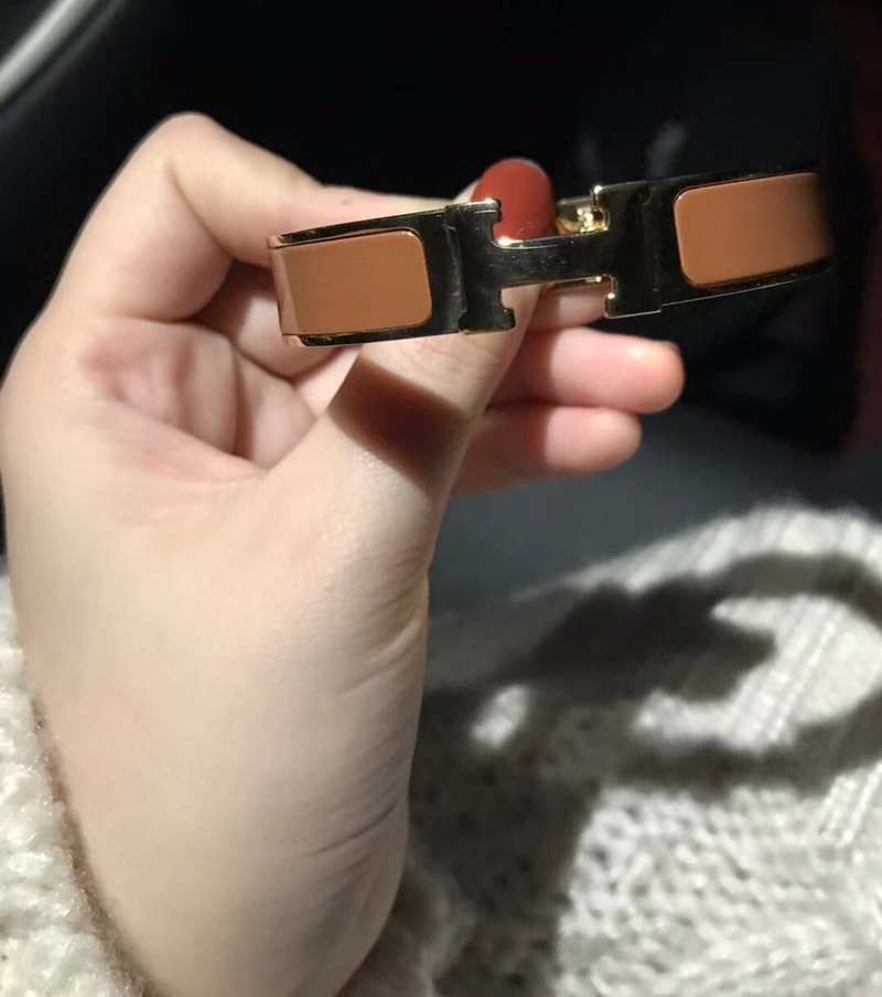 NO:101140,Hermes bracelet above picture, super gentle caramel color, Hermes bracelet, hermes, bracelet19860909爱马仕手镯上图,超级温柔的焦糖色,爱马仕手镯,hermes,bracelet,Jewelry