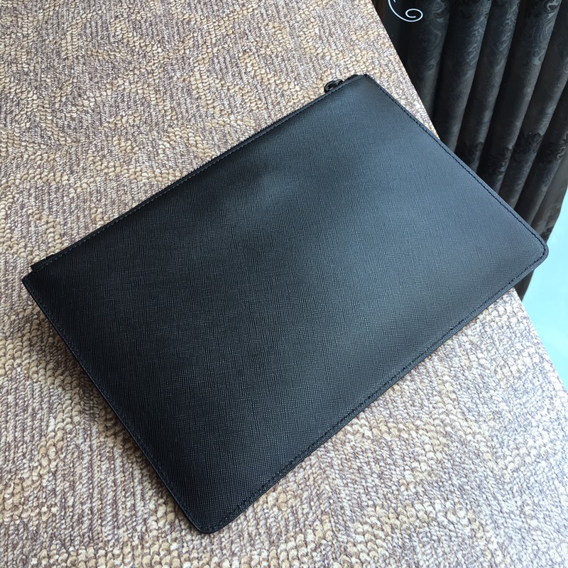 PRADA普拉达进口十字纹牛皮男士手包2NG005