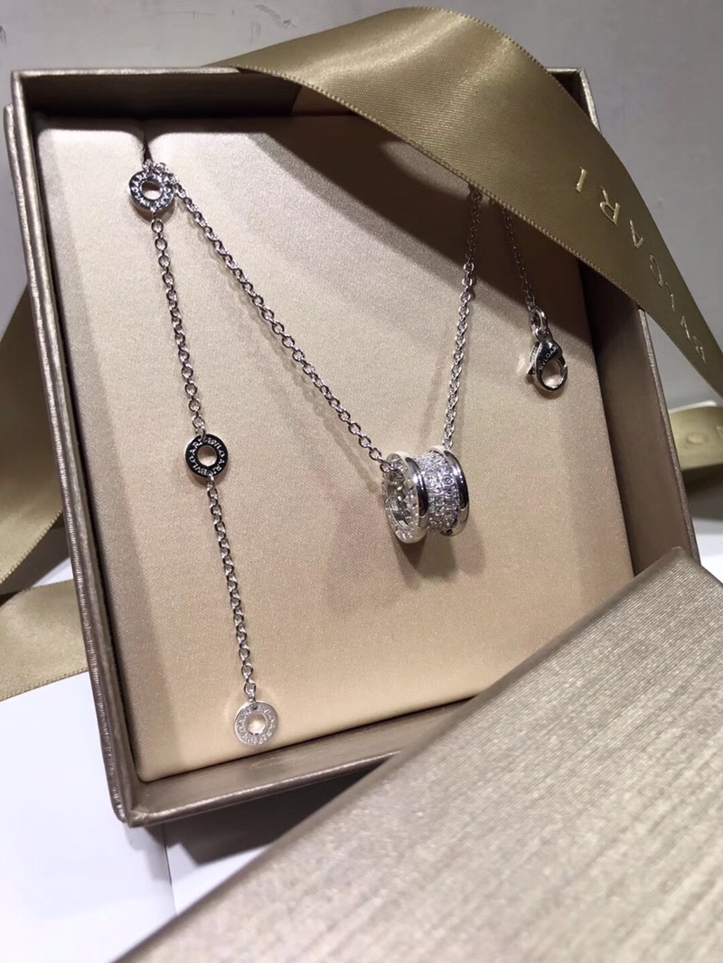 Bvlgari 宝格丽满钻大号项链