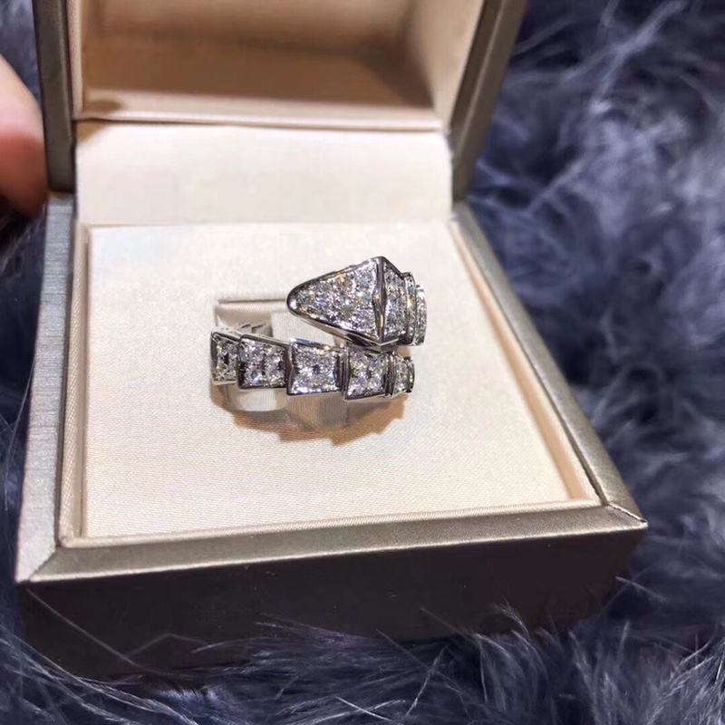 Bvlgari 宝格丽蛇型戒指 0511910