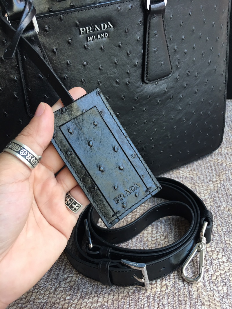 PRADA普拉达进口牛皮鸵鸟纹男士公文包2VE366