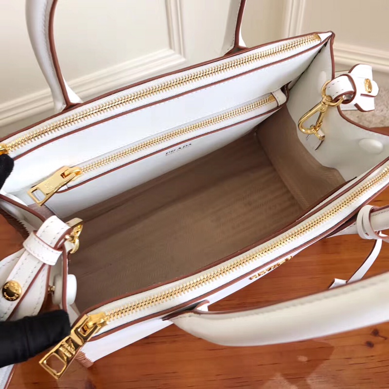 PRADA普拉达进口十字纹牛皮手提包1BA102