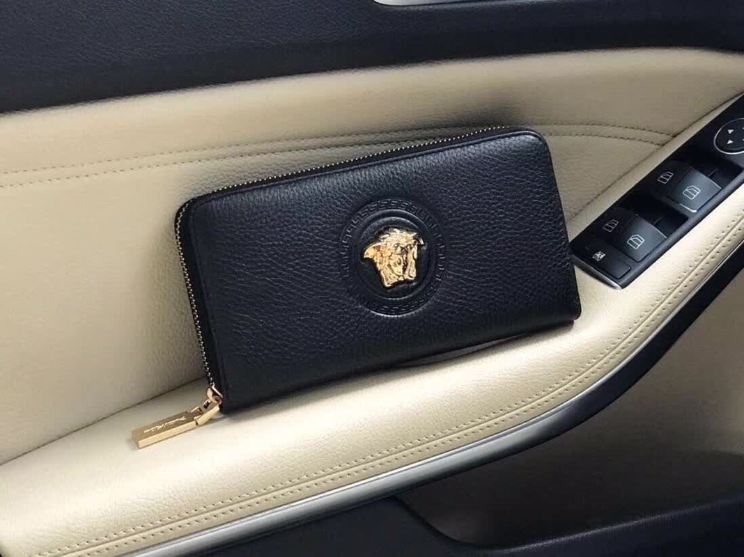 P【】范思哲VERSACE 小号拉链钱包 黑色 专柜YKk拉头 定制版小胎牛皮 柔美手感 走进专柜毫无压力[色]型号9991 5