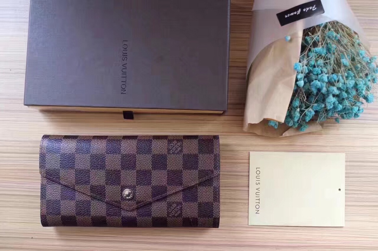 エレガントな牛皮製信封式財布