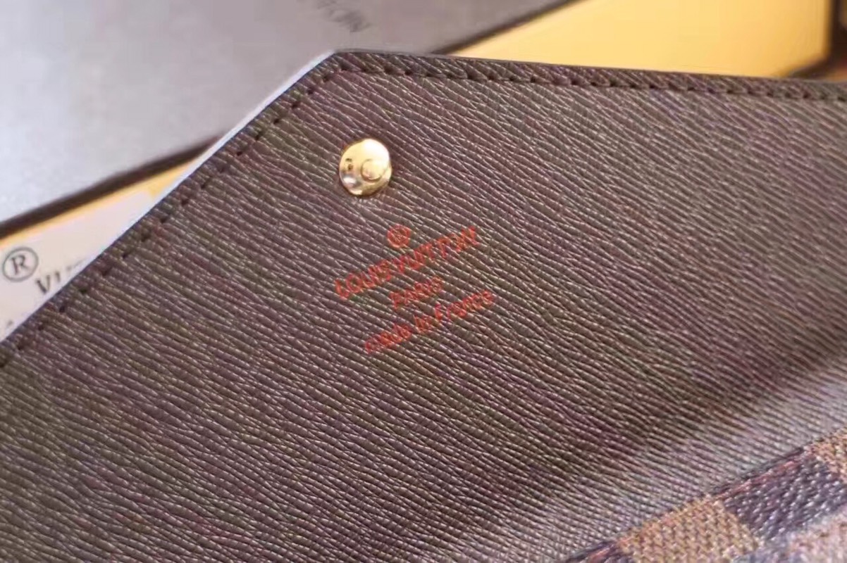 エレガントな牛皮製信封式財布