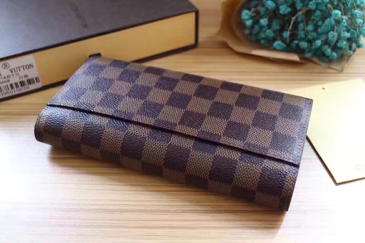 エレガントな牛皮製信封式財布