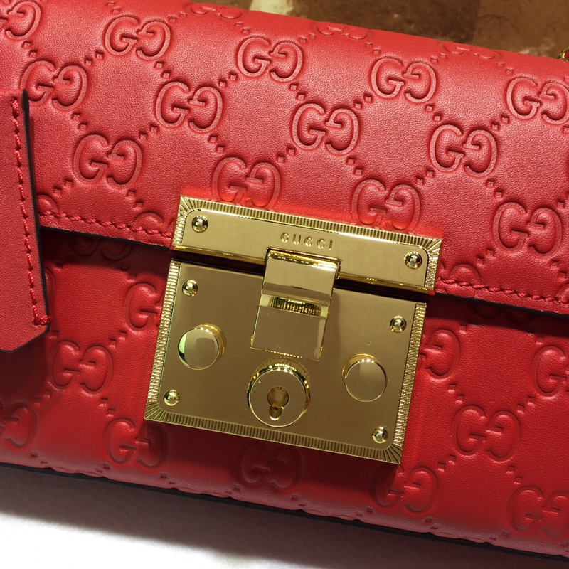 GUCCI古驰皮革双G压印肩背包409487