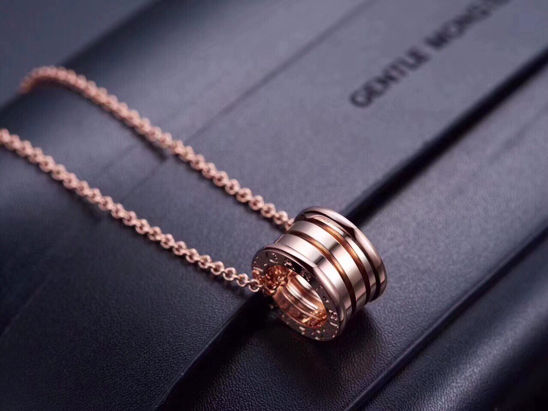 Bvlgari 关晓彤同款 宝格丽玫瑰金色cnc弹簧项链 925纯银材质 字印清晰漂亮 不惧与任何版本对比