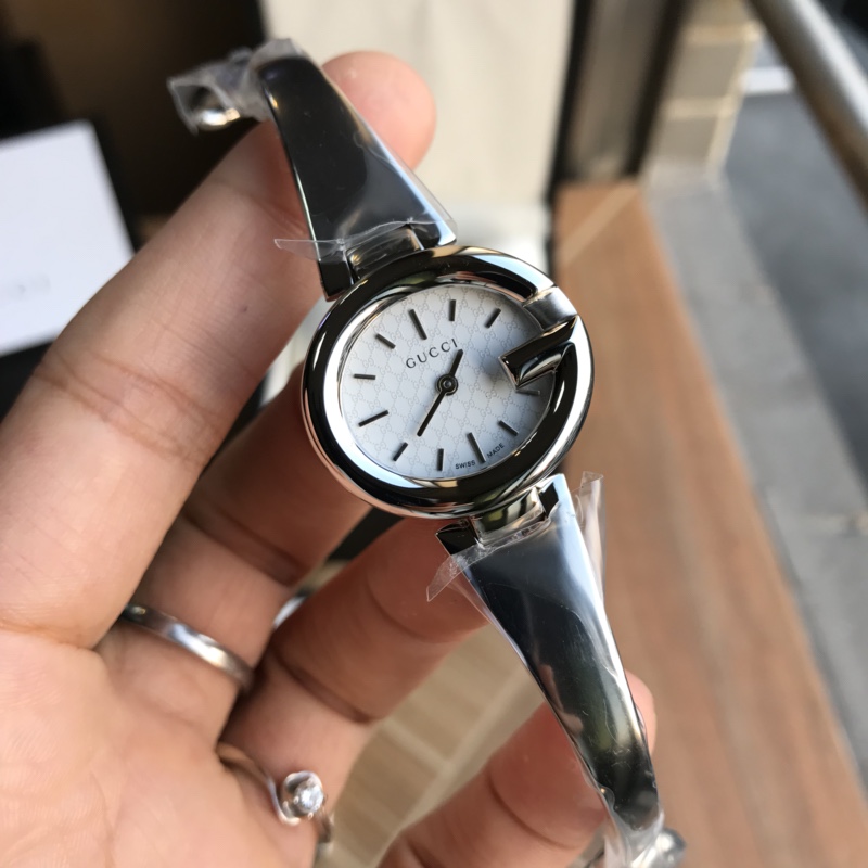 NO:388979,Batch: Original box: 30 Gucci Original Gucci small G-chain, exquisite and compact goddess style, original Swiss quartz women's watch, ~32mm watch diameter!  Fidelity, brand new and complete set., gucci, gucci19860909批: 原盒:30 古驰 Original Gucci 小G链,精致小巧女神款,原装瑞士石英女表 ,～32mm表径！保真,全新全套出.,,gucci,gucci,Watch