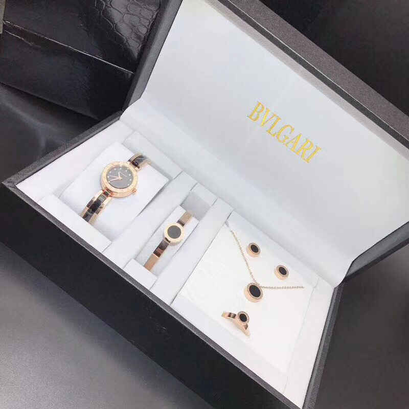 Bvlgari 独家新品 2018清凉一夏 宝格丽五件套:手表 手环 项链 耳钉 戒指 送全套 包装 包邮