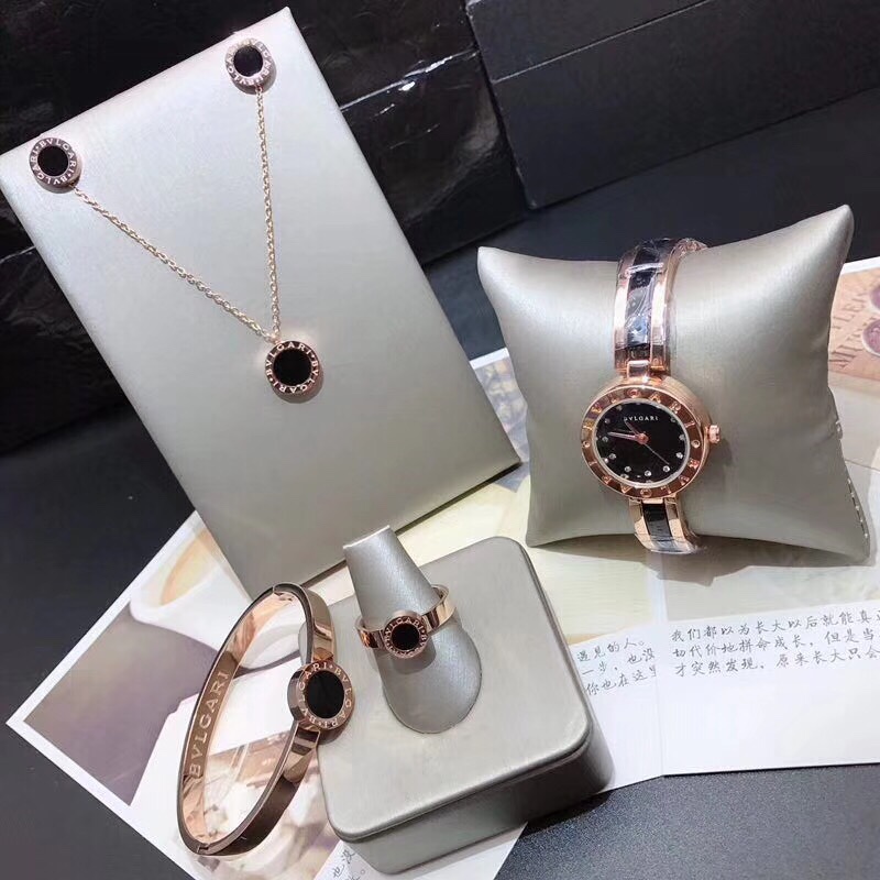 Bvlgari 独家新品 2018清凉一夏 宝格丽五件套:手表 手环 项链 耳钉 戒指 送全套 包装 包邮