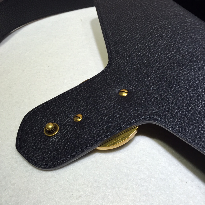 GUCCI古驰女士双G单肩斜挎包401173