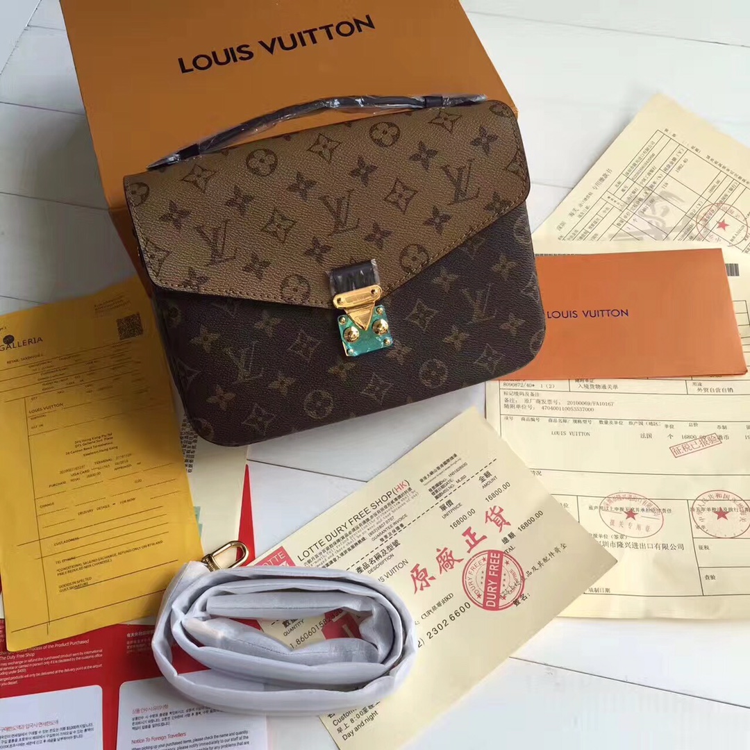 The Online Shopping
 Louis Vuitton Clutches & Pouch Bags All Copper Monogram Canvas M40780