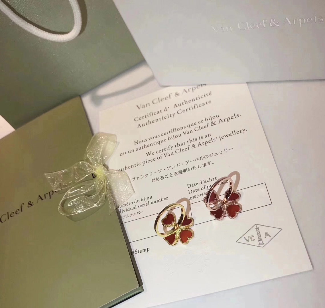 Van Cleef & Arpels 梵克雅宝vca 红玉髓带钻 戒指 完美1:1 ®