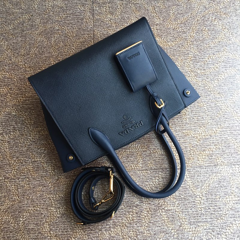 PRADA普拉达进口粗十字牛皮手提包1BA156宝兰