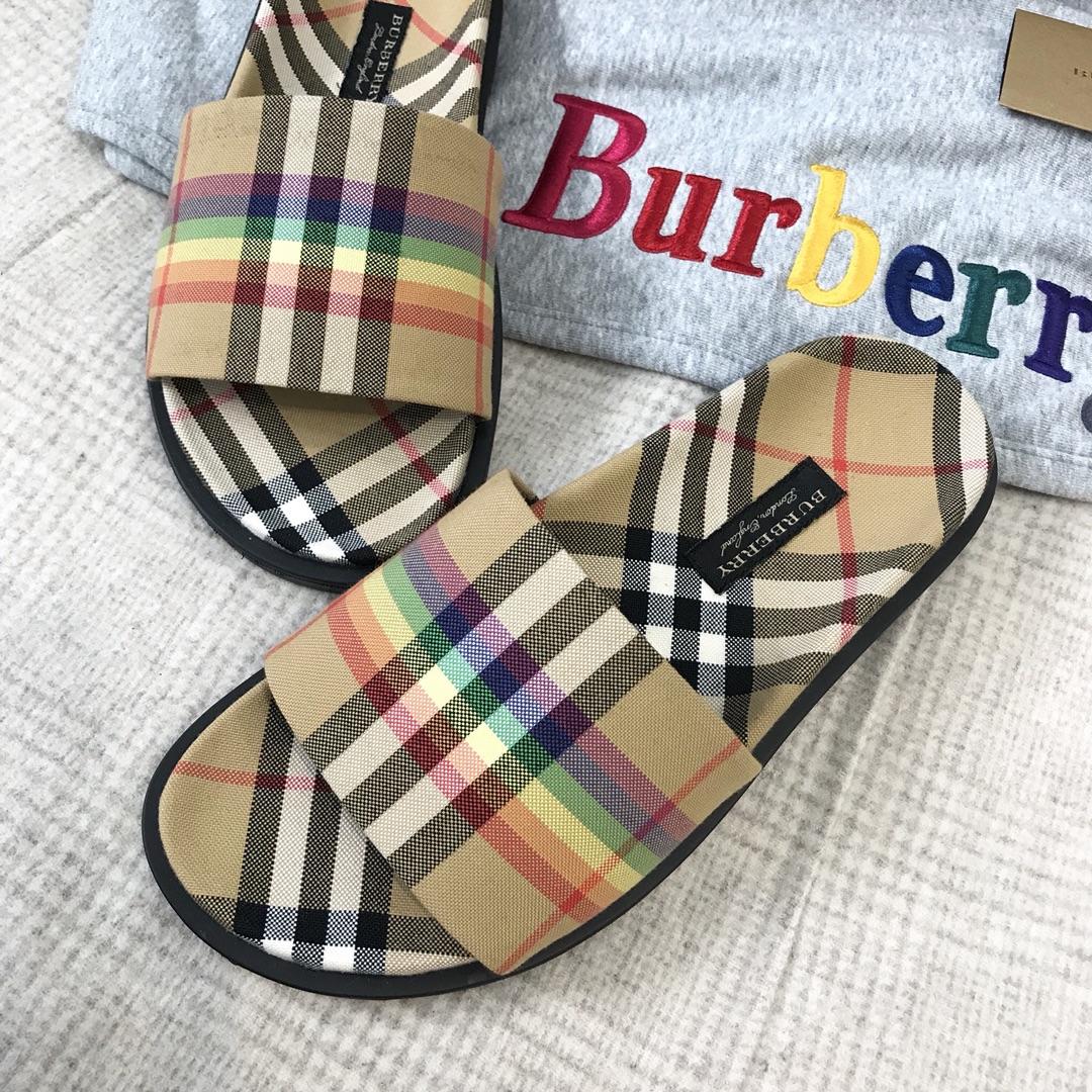 Burberry 巴宝莉2018霓虹Vintage格纹霓彩虹拖鞋