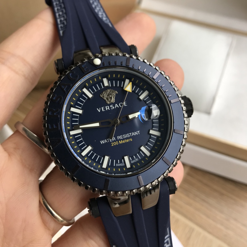 NO:157814,Batch: Original box: 50 Support inspection!  ~Versace original Versace-V Race tape model, sporty men's watch, original Swiss quartz belt calendar, versatile, ~45*12mm watch diameter, fidelity!  Brand new and complete set., versace, versace19860909批: 原盒:50 支持验货！～范思哲 original Versace-V Race胶带款,运动型男表,原装瑞士石英带日历,百搭,～45*12mm表径,保真！全新全套出.,,versace,versace,Watch
