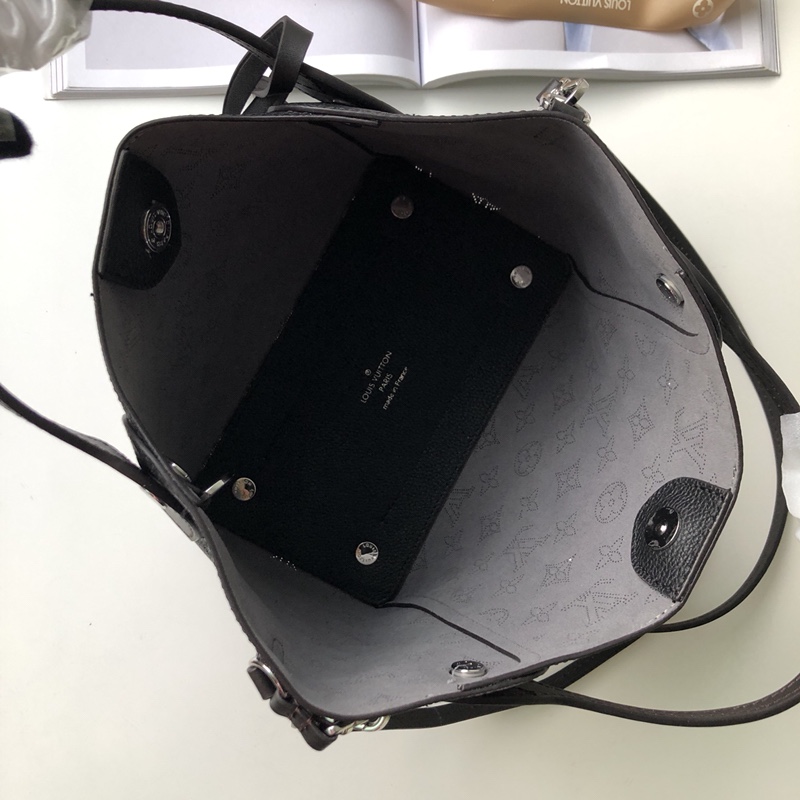 Louis Vuitton LV Hina bag M54350黑色