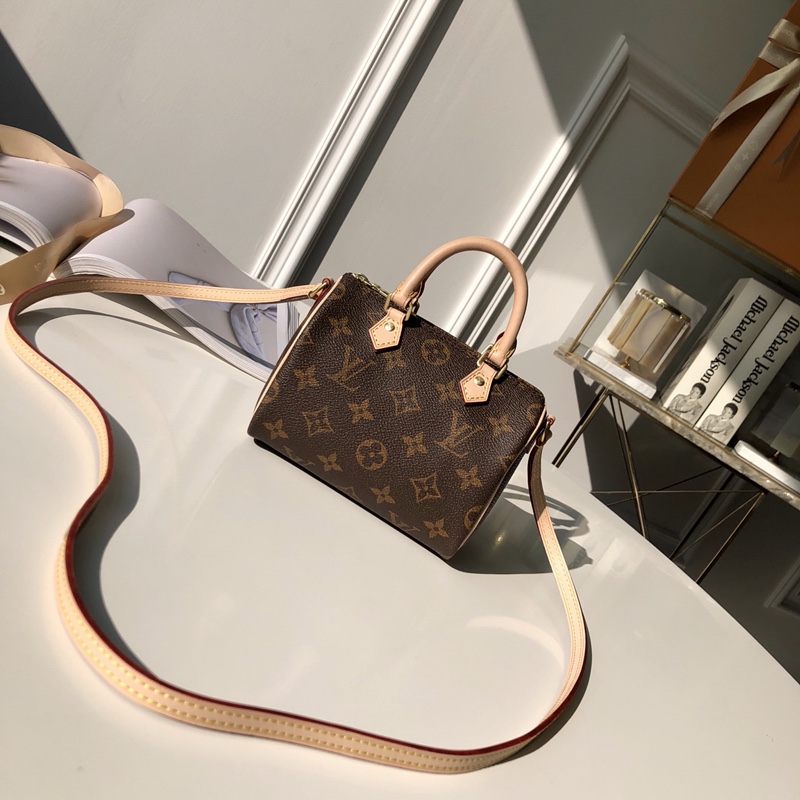 Louis Vuitton MONOGRAM Nano Speedy (M61252)