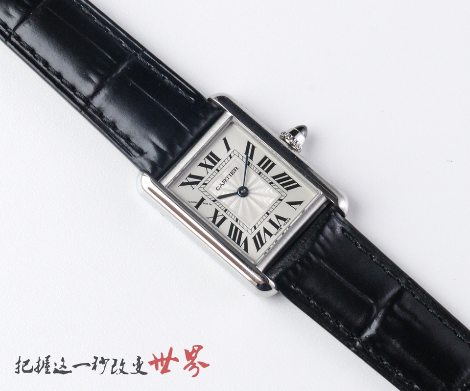 Cartier TK最新力作 卡地亚坦克最新款Tank Louis 系列 为纪念Tank 系列诞生一百周年而推出的最新表款