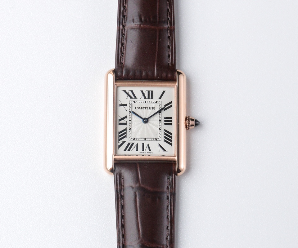 Cartier TK最新力作 卡地亚坦克最新款Tank Louis 系列 为纪念Tank 系列诞生一百周年而推出的最新表款