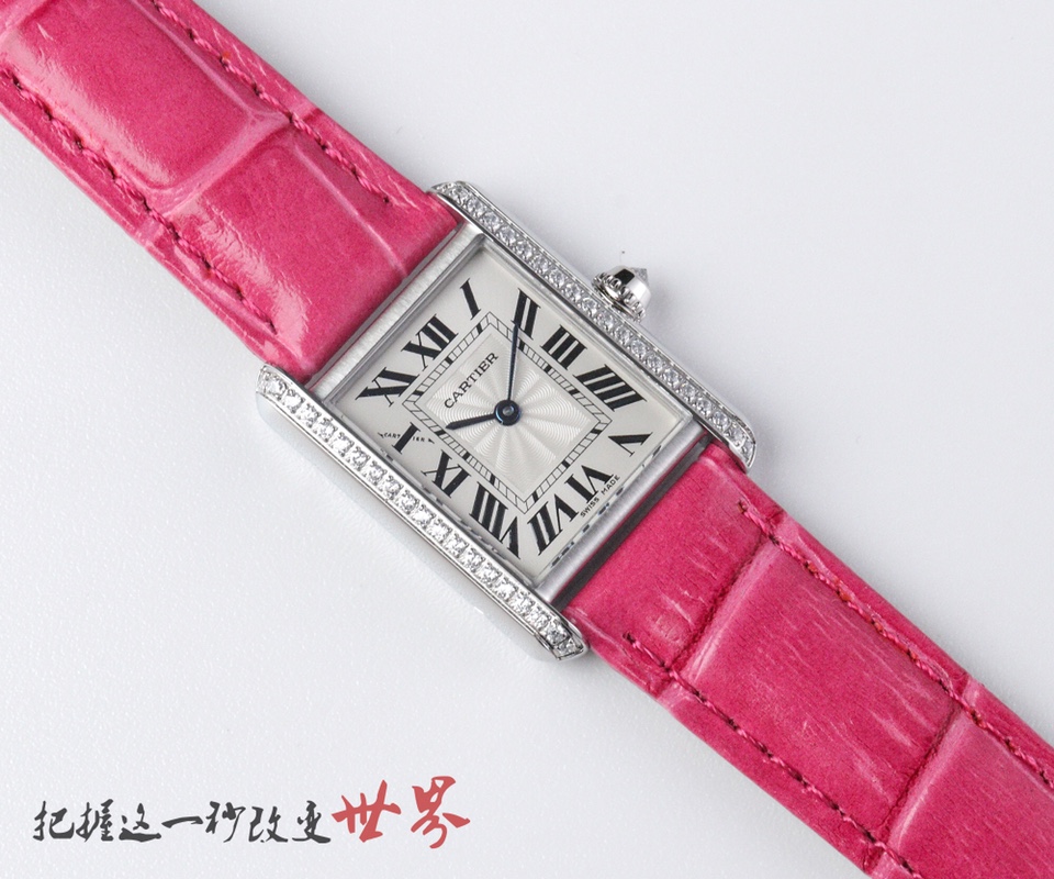 Cartier TK最新力作 卡地亚坦克最新款Tank Louis 系列 为纪念Tank 系列诞生一百周年而推出的最新表款