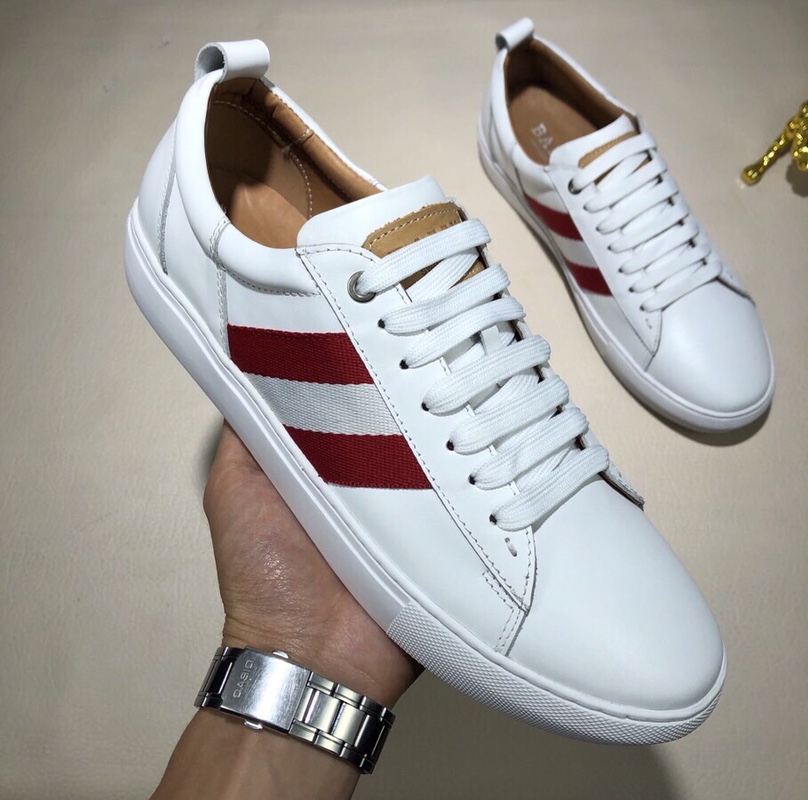 I5 BALLY巴利 香港专柜休闲鞋独家款意大利原版头层牛皮奢华 牛皮内里，欧美大师设计 完美造型打造专柜品质，防滑橡胶耐磨大底，原单品质，设计上很独特的美，超级百搭也很舒服的。高档不失品味，时尚、新颖绝对的焦点 38-44 码