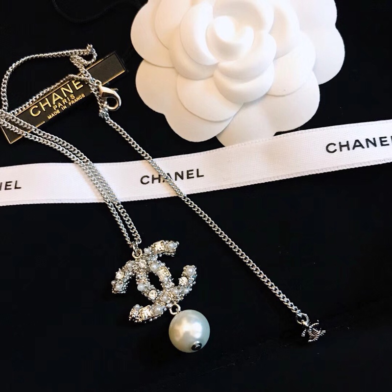 Chanel Chanel 纪念款 施华洛世奇水晶方钻 珍珠项链