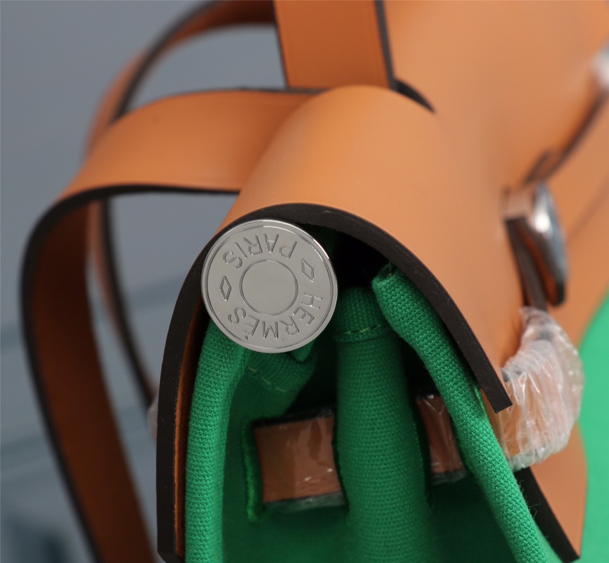 1524549625 2215852192 5