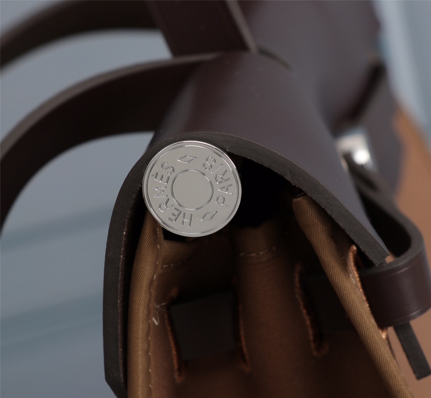 1524549649 2875484865 4