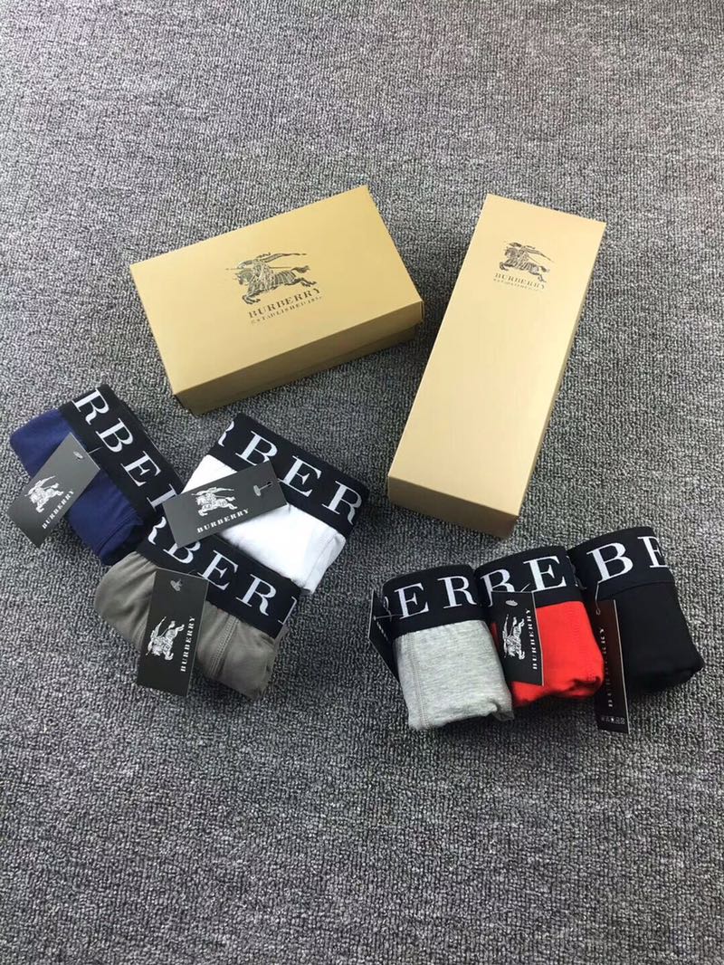  🌟Burbrry 巴宝莉 🌟推荐自留，（6 色三条装）专柜在售760/条。香港贸易公司性质的尾货，品相
