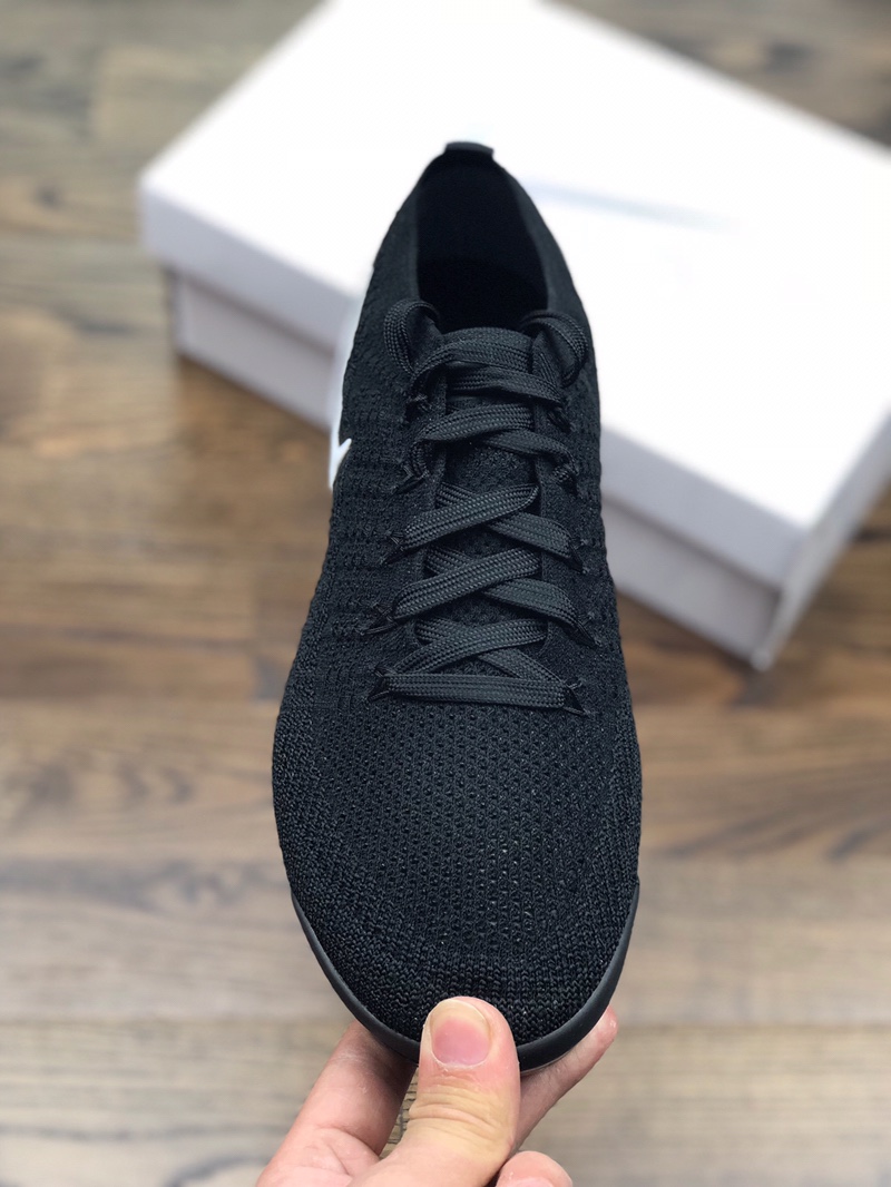110 放店<br />【公司级真标】原厂原单气垫耐克Nike Air VaporMax Flyknit 2.0 2018二代大气垫   真实气垫冲压 脚感完美 全掌气垫跑步鞋！休闲潮鞋！ <br />尺码：36 36.5 37.5 38 38.5 39 40 40.5 41 42 42.5 43 44 44.5 45