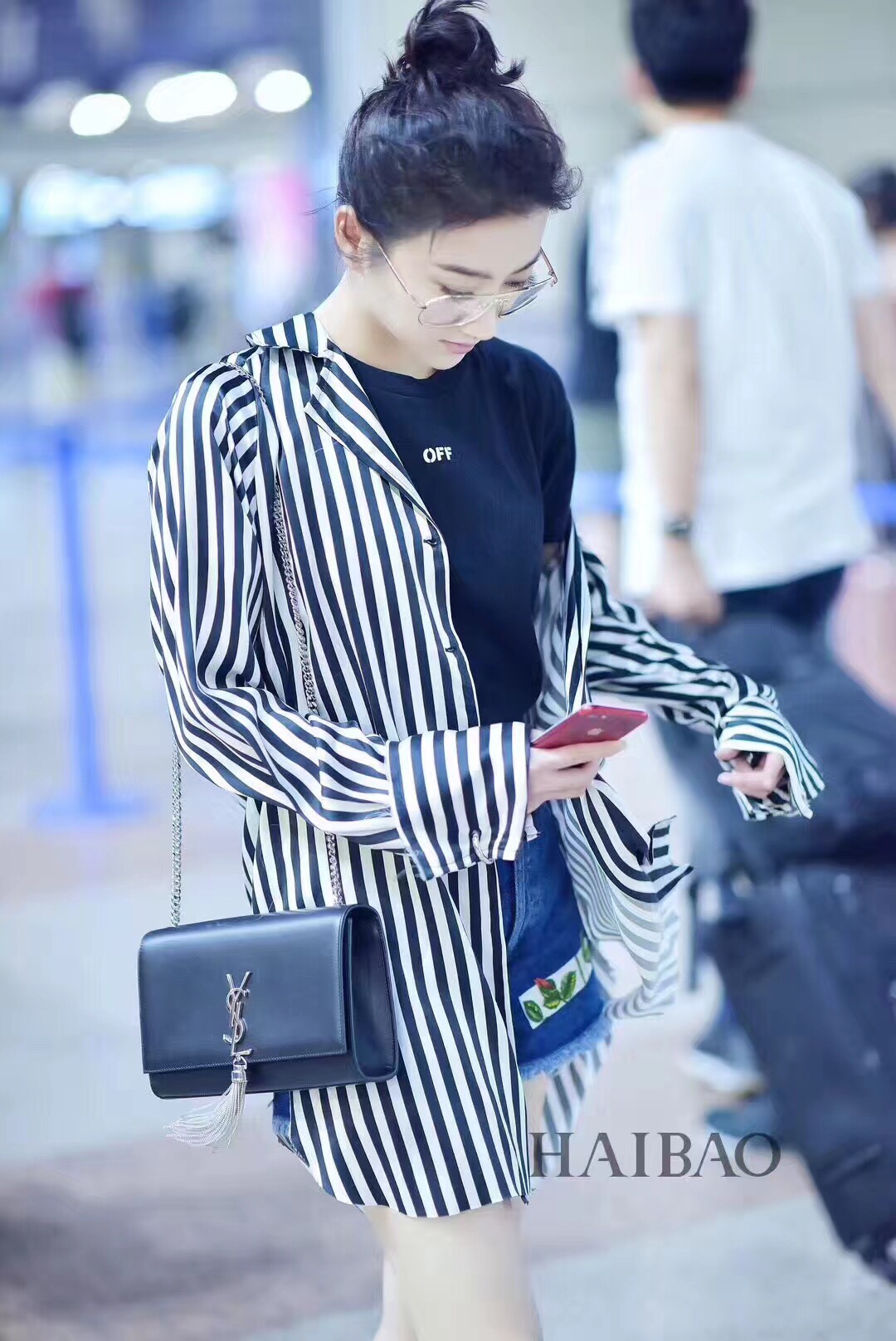 YSL 𝑲𝒂𝒕𝒆 𝟮𝟰𝒄𝒎 平纹经典款斜挎链条包 354119黑色/银扣