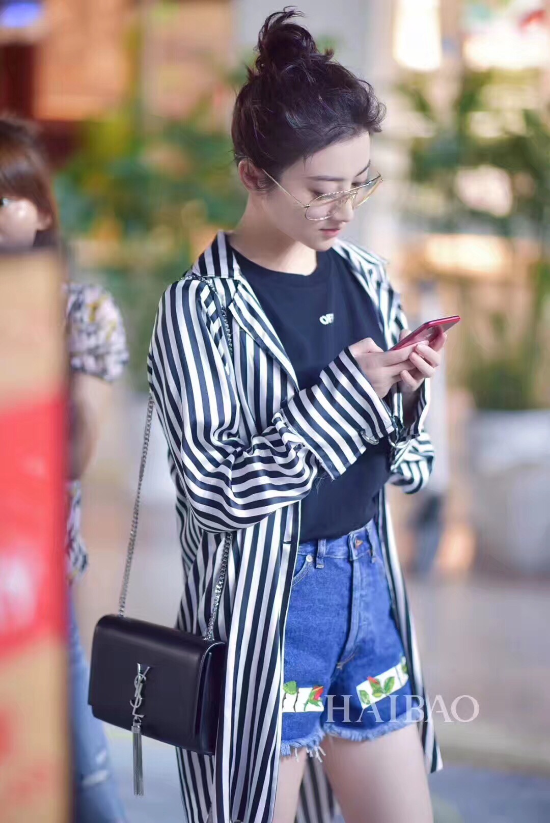 YSL 𝑲𝒂𝒕𝒆 𝟮𝟰𝒄𝒎 平纹经典款斜挎链条包 354119黑色/银扣