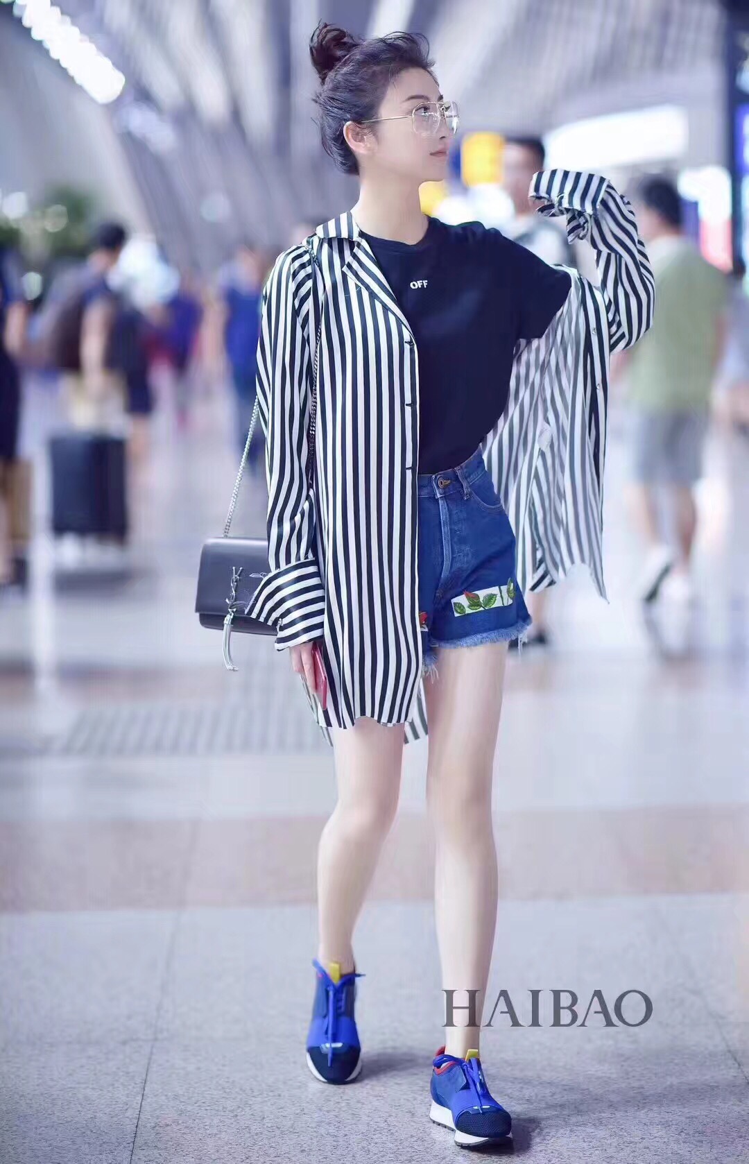 YSL 𝑲𝒂𝒕𝒆 𝟮𝟰𝒄𝒎 平纹经典款斜挎链条包 354119黑色/银扣