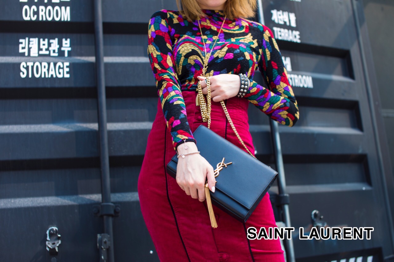 YSL 𝑲𝒂𝒕𝒆 𝟮𝟰𝒄𝒎 平纹经典款斜挎链条包 354119黑色/金扣