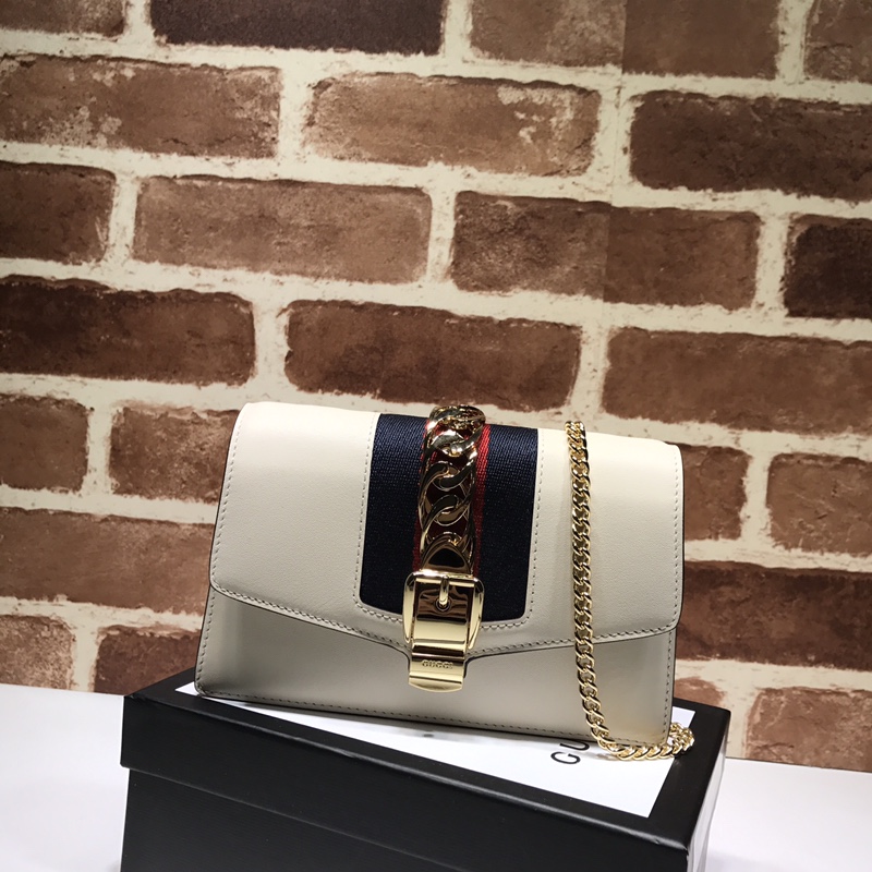 GUCCI古驰Sylvie系列皮革超迷你手袋494646