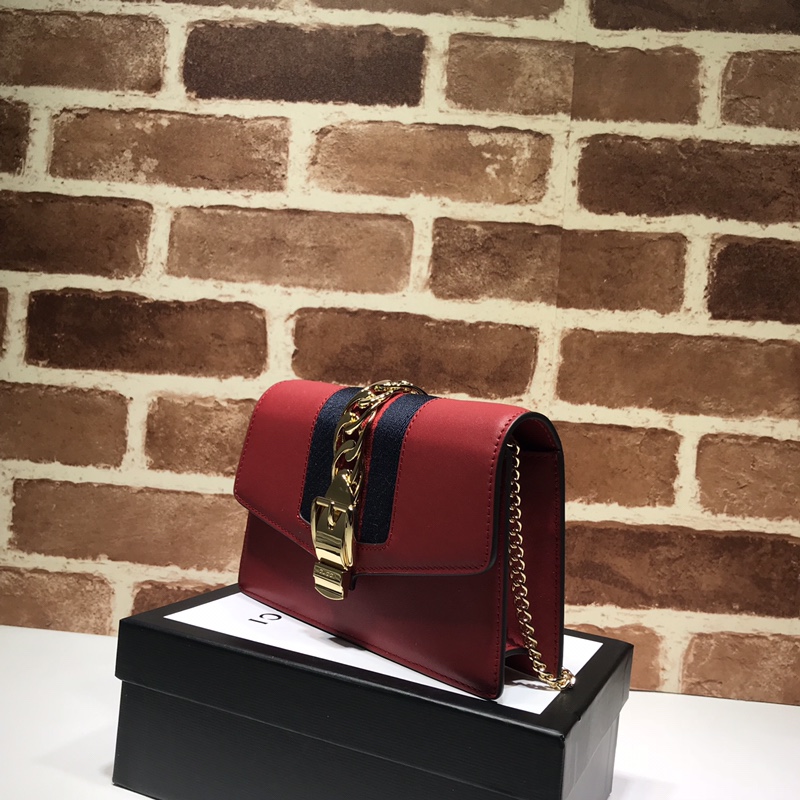 GUCCI古驰Sylvie系列皮革超迷你手袋494646