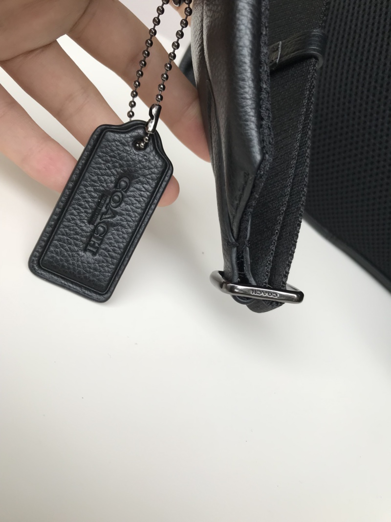 Coach C家23214 最新款男士双肩背包、全皮 条纹、超大容量。尺寸32.41.14